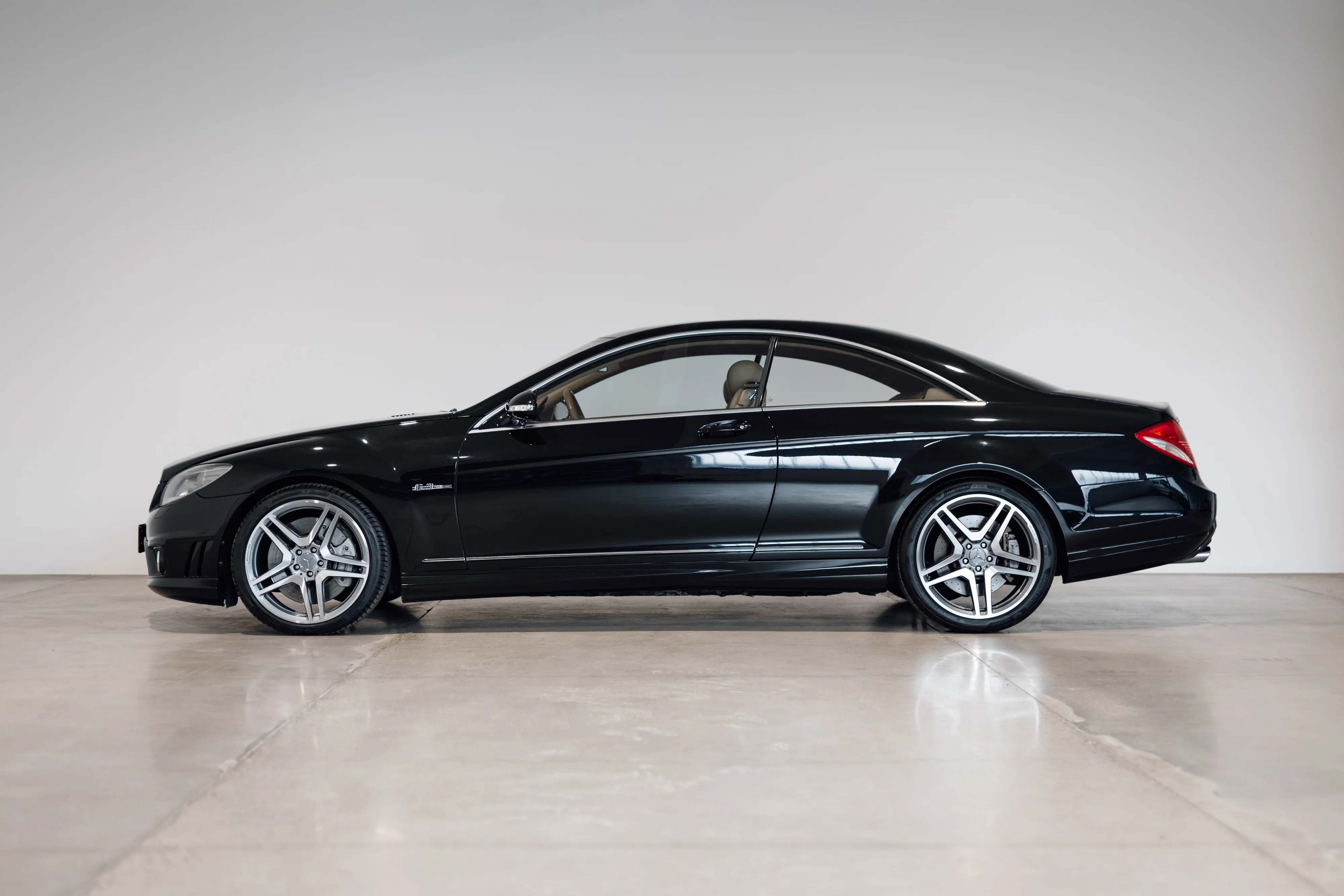 Mercedes-Benz CL 63 AMG Schwarz